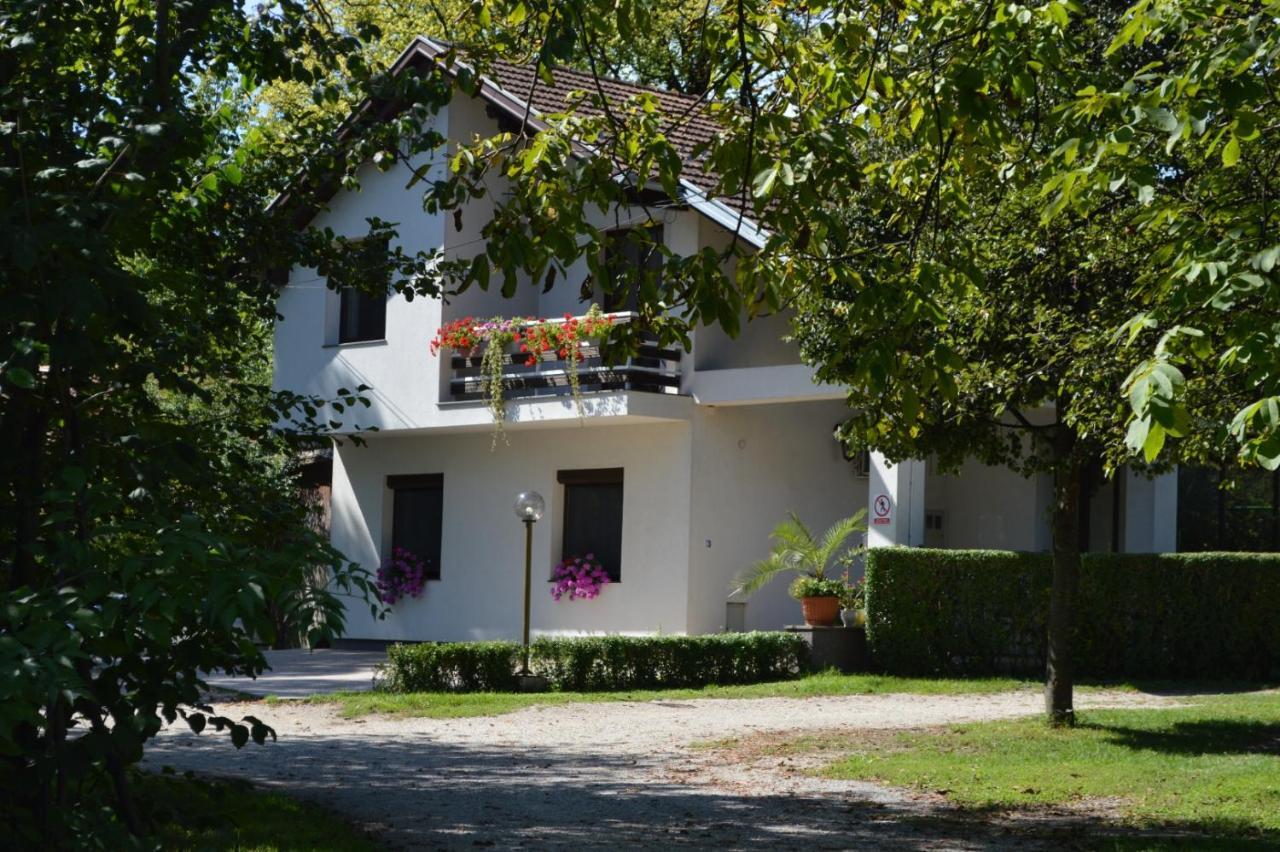 Villa My Island Біхач Екстер'єр фото
